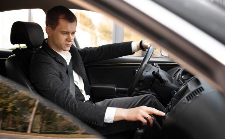 Reliable Airport and Station Transfers Across London with LTR Taxis